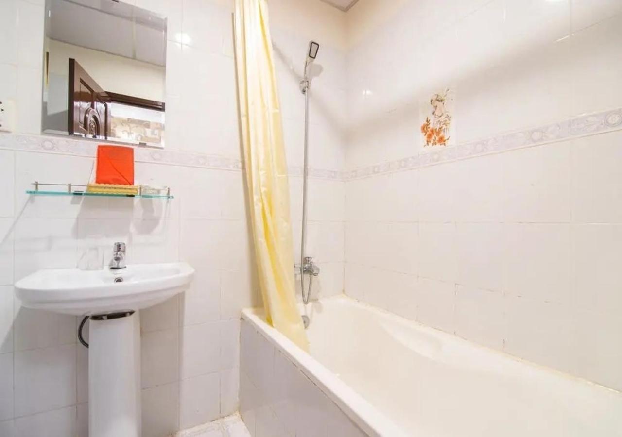 Tan Hoang Long Hotel Ho Chi Minh City Bagian luar foto